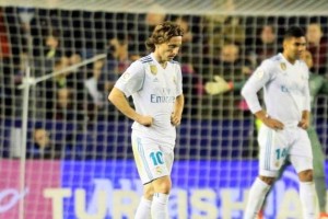 Real Madrid - Mercato : Un nouveau départ officialisé !